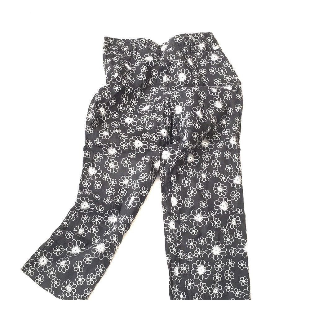 Vintage Grace Elements Embroidered Capris 12